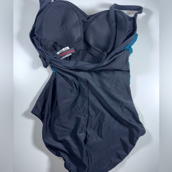 Simon Chang Black and Blue bathing suit - Picture 2 of 3